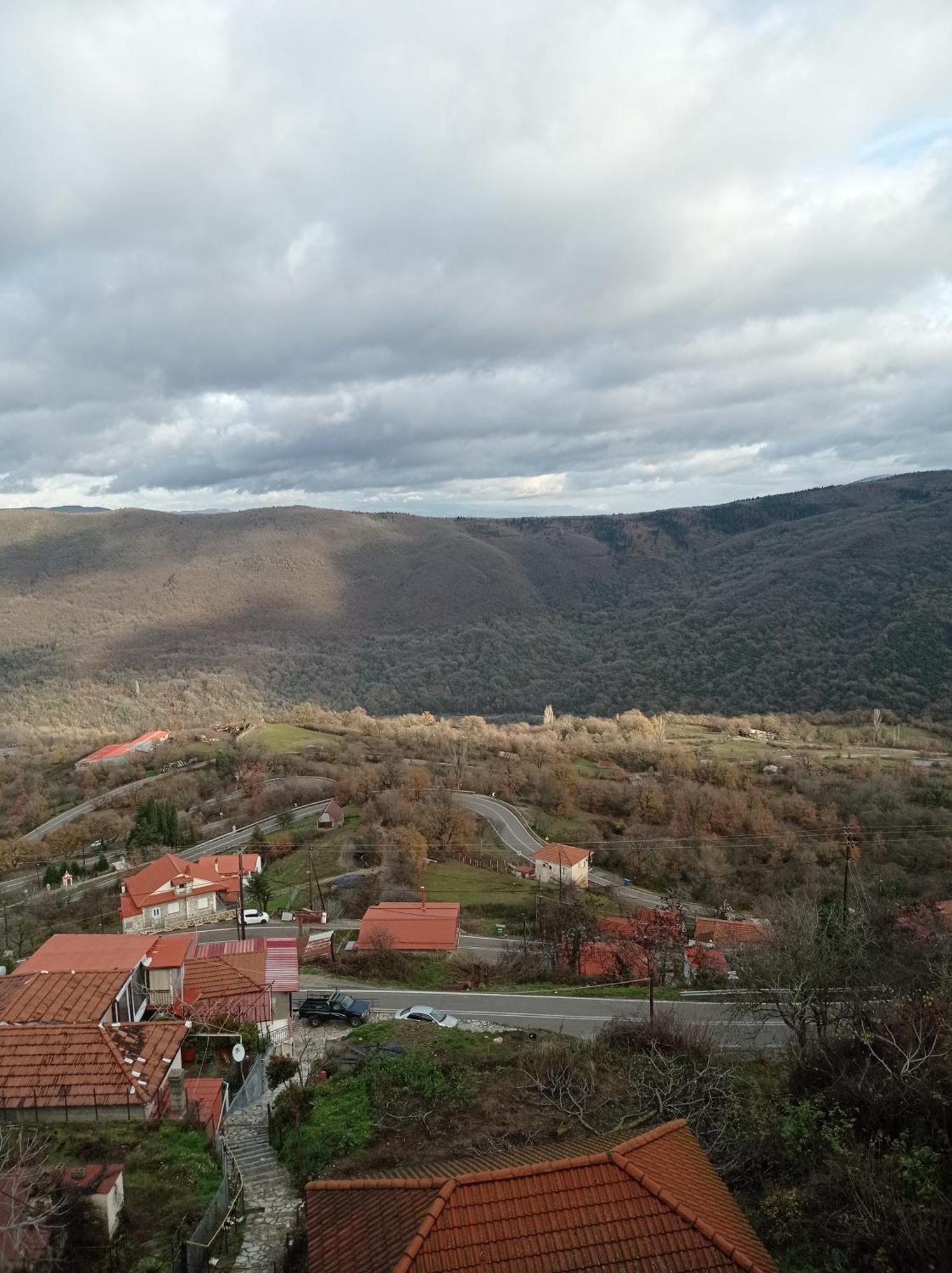 Άγρια Λούλουδα Κατοικία Αρμονία Timfristos Ngoại thất bức ảnh