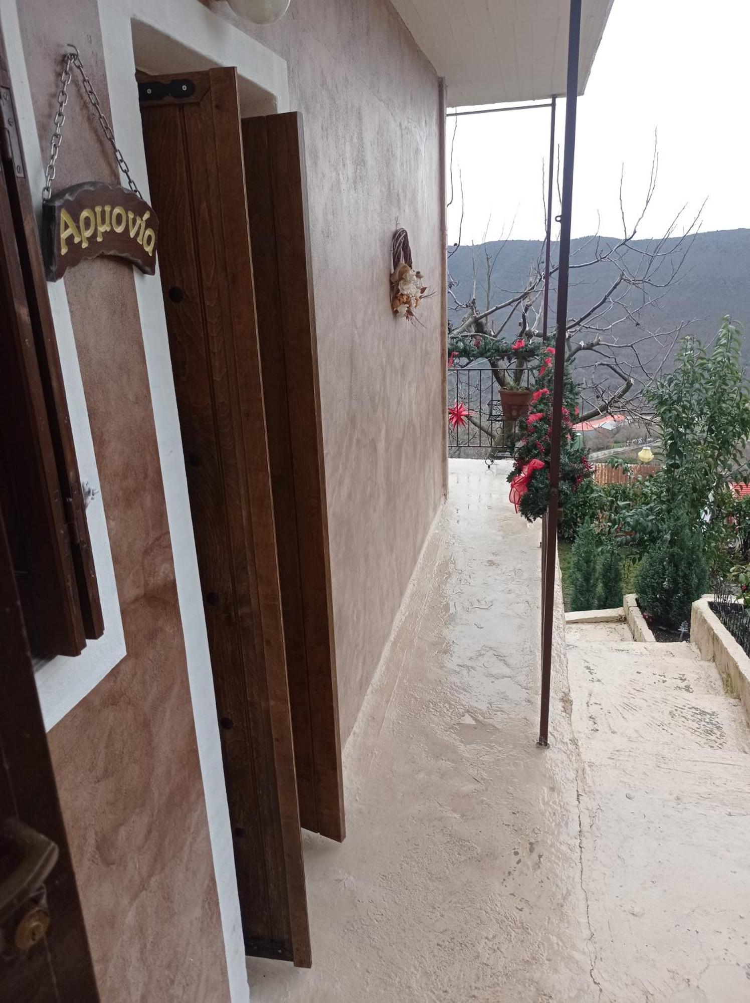 Άγρια Λούλουδα Κατοικία Αρμονία Timfristos Ngoại thất bức ảnh